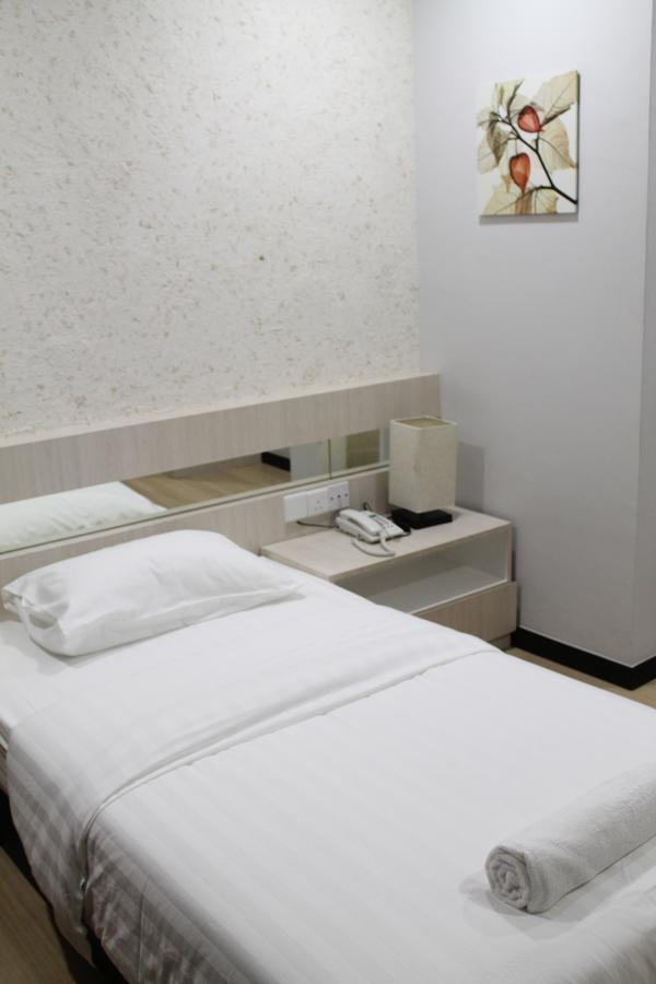 The Velton Inn Бинтулу Екстериор снимка