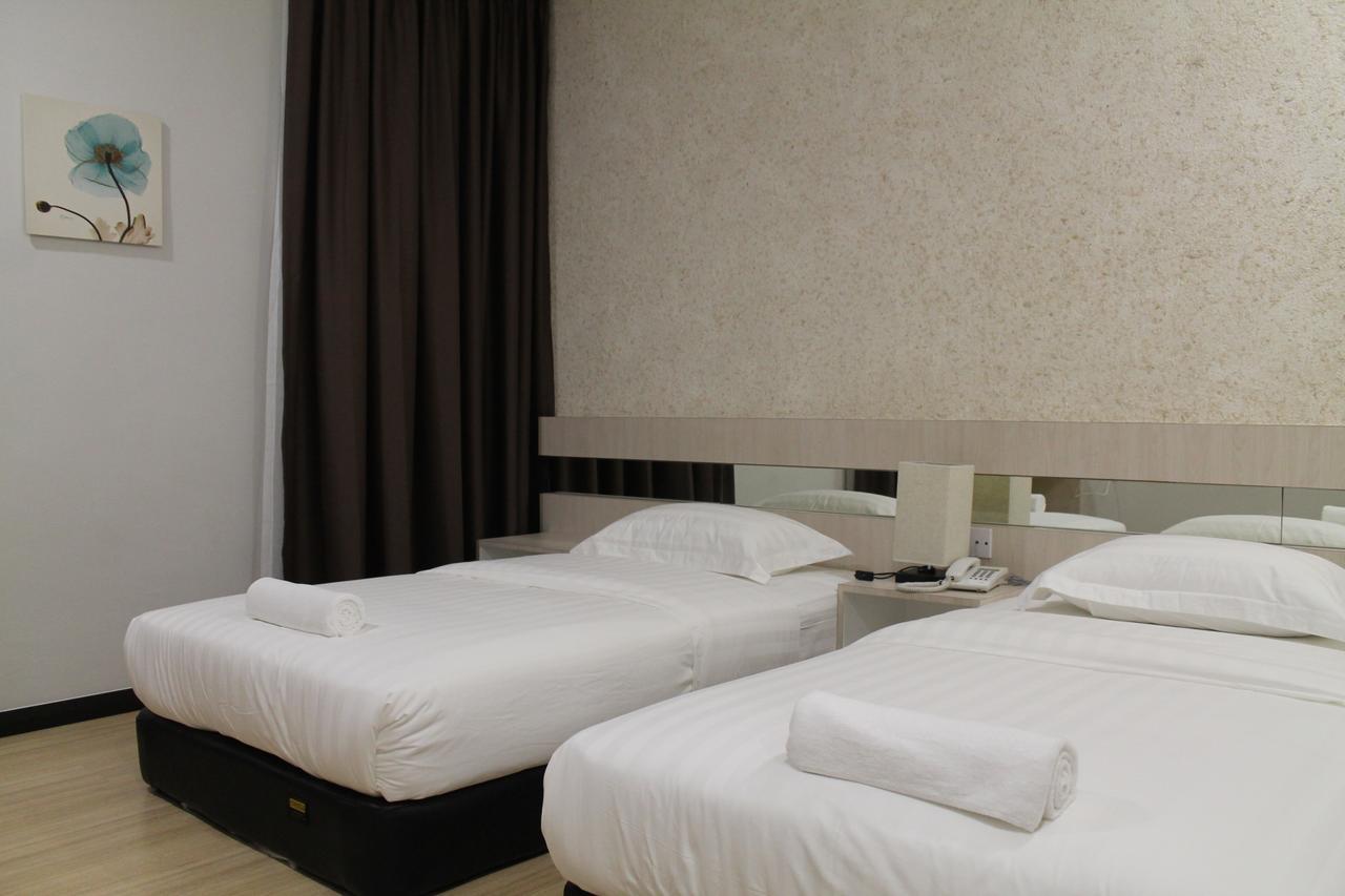 The Velton Inn Бинтулу Екстериор снимка