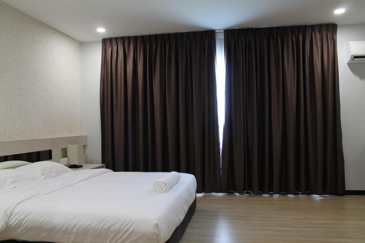 The Velton Inn Бинтулу Екстериор снимка