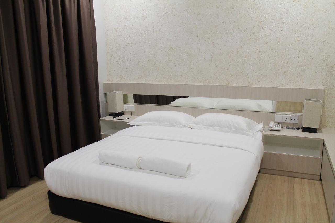 The Velton Inn Бинтулу Екстериор снимка